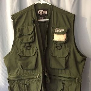Bass Outdoor America NWOT vest